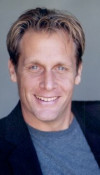 Брайан Казинс