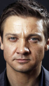 Джереми Реннер